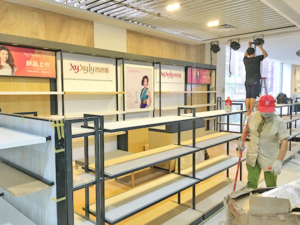 女装鞋专柜订做