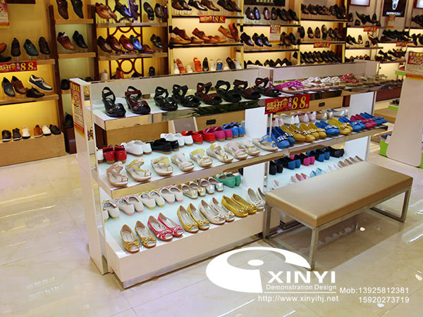 女装鞋中岛架