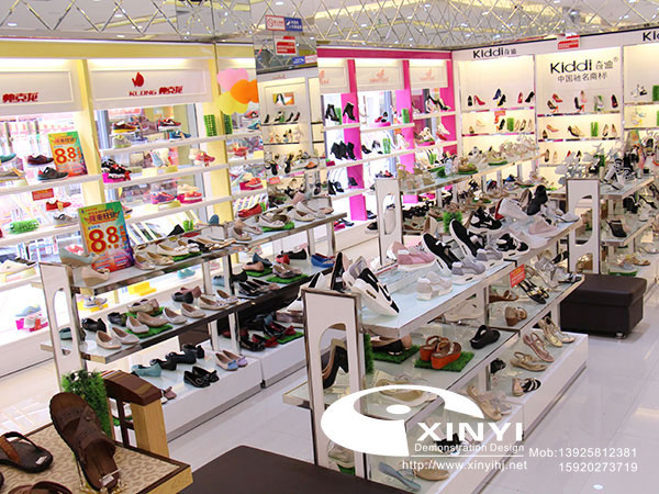 女装鞋中岛架制作