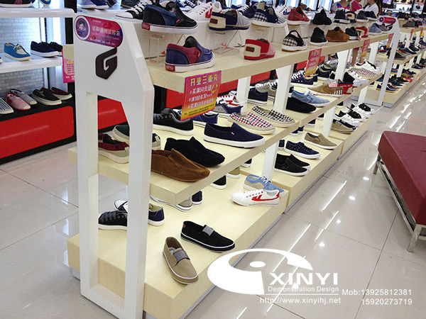 男装鞋中岛架销售