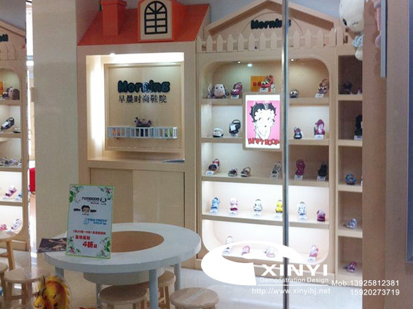 童装鞋展柜定制